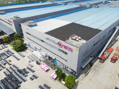 接天蓮葉無(wú)窮碧，荷城商貿(mào)別樣紅——新能源浪潮下的城市商貿(mào)新篇